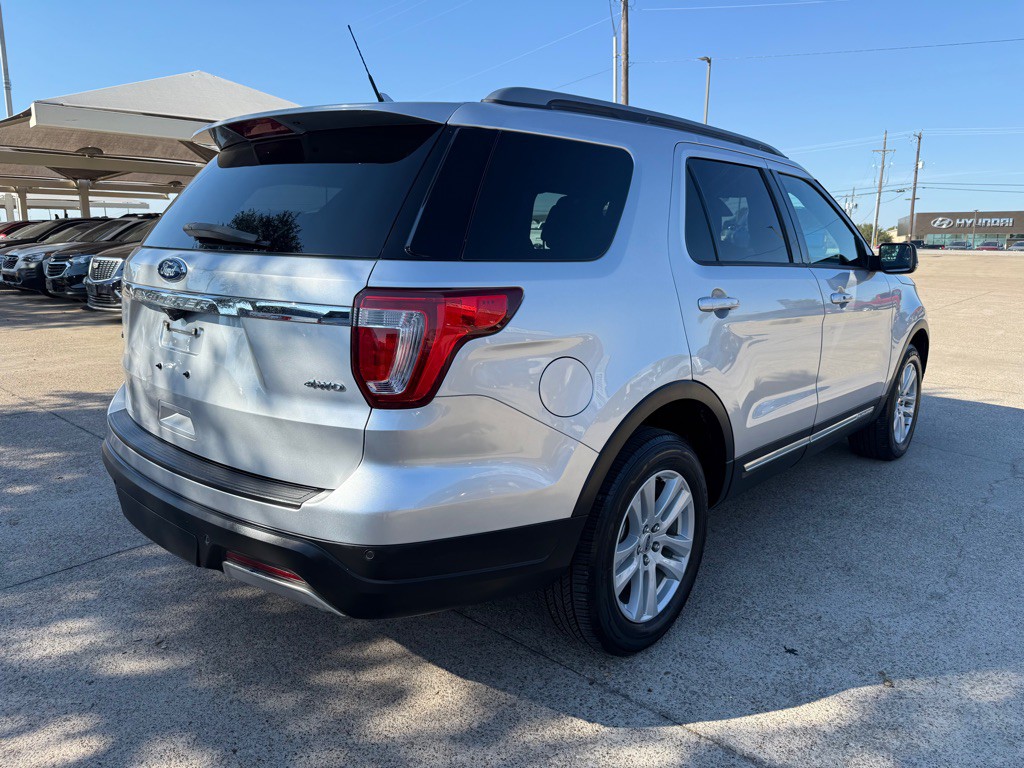 2019 Ford Explorer Image 7