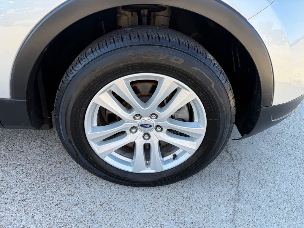 2019 Ford Explorer Image 13