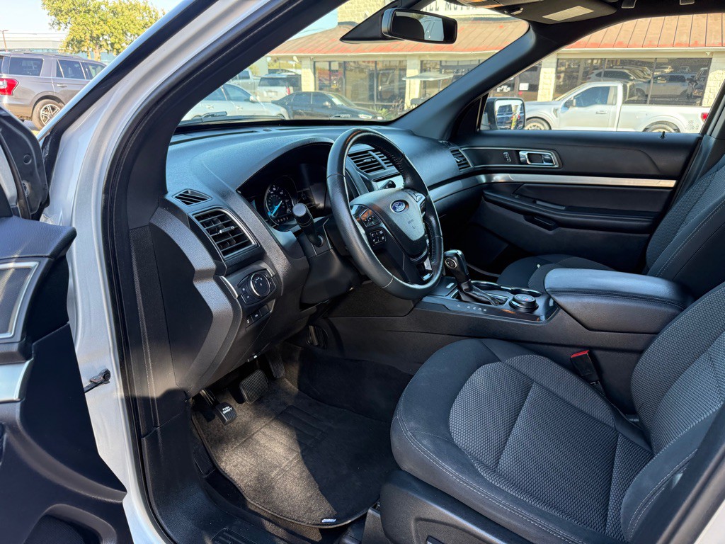 2019 Ford Explorer Image 14