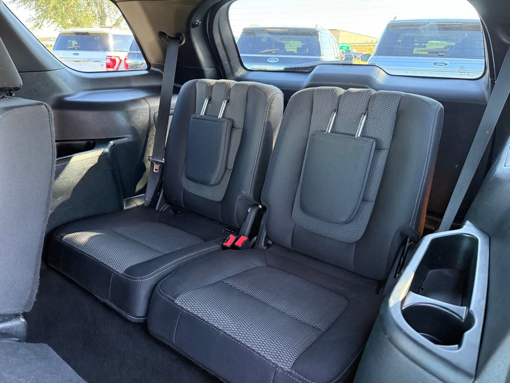 2019 Ford Explorer Image 16
