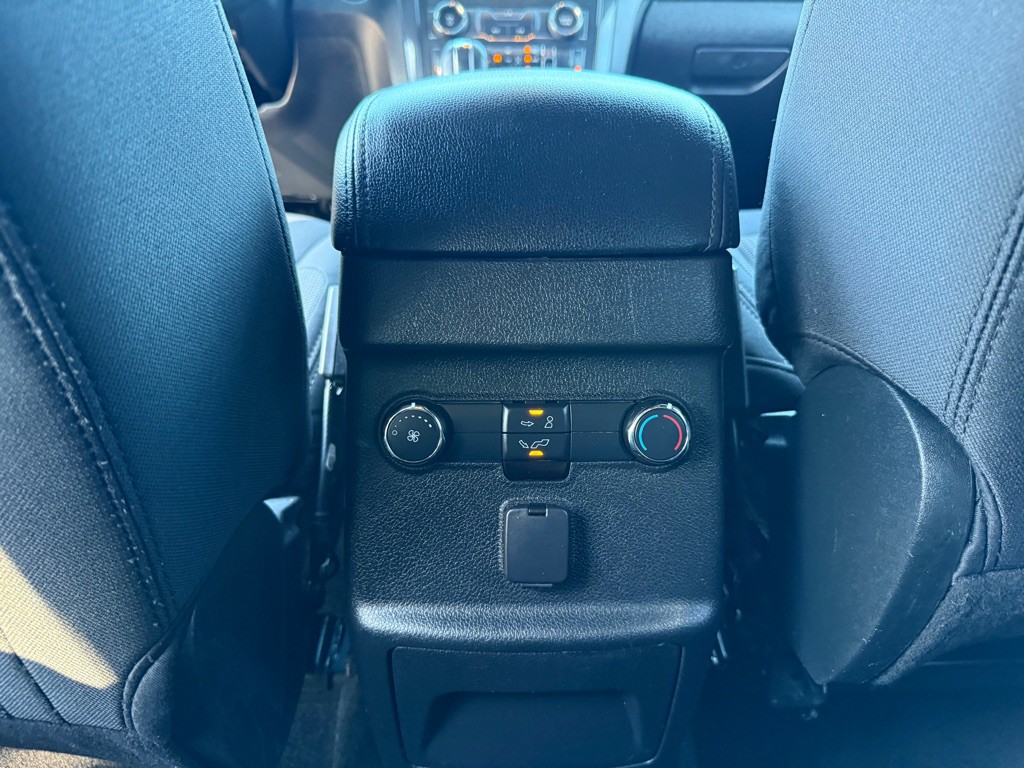 2019 Ford Explorer Image 24