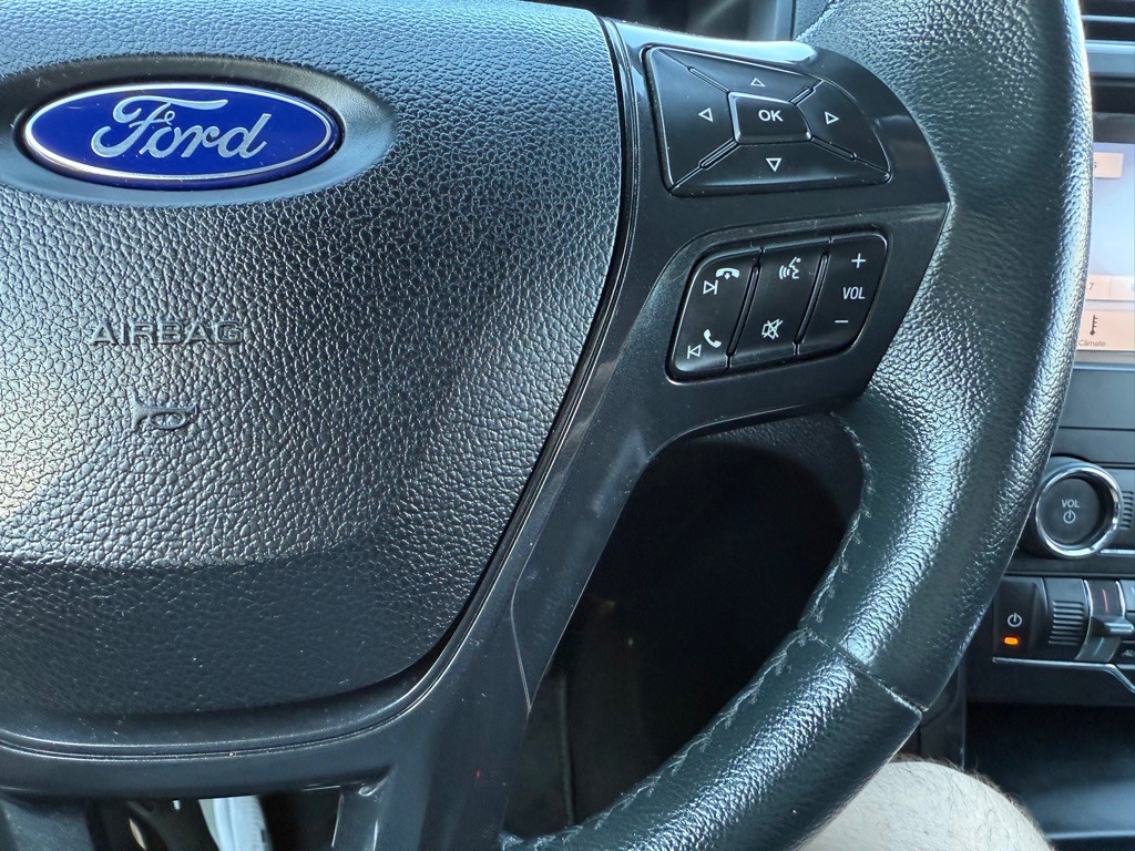 2019 Ford Explorer Image 32