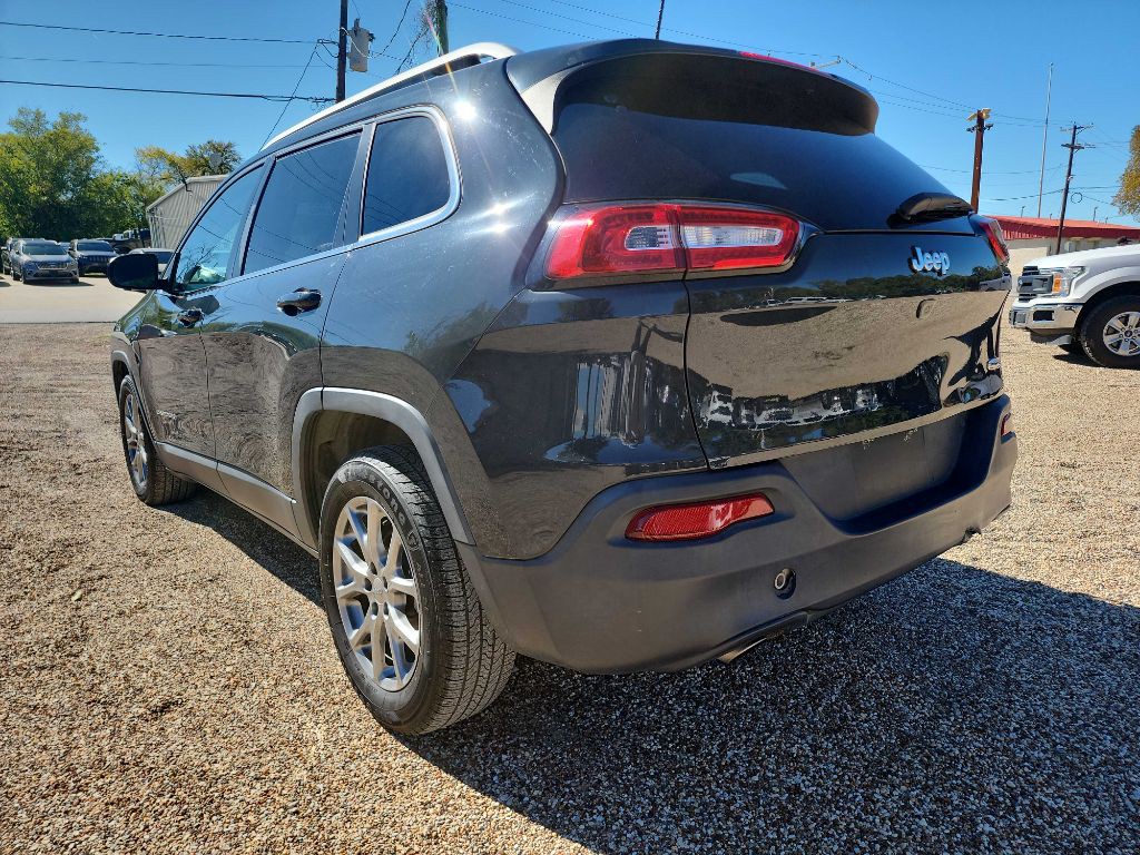 2018 Jeep Cherokee Image 2