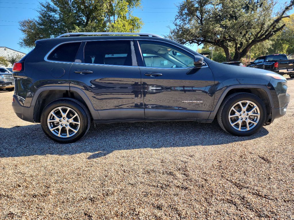 2018 Jeep Cherokee Image 11