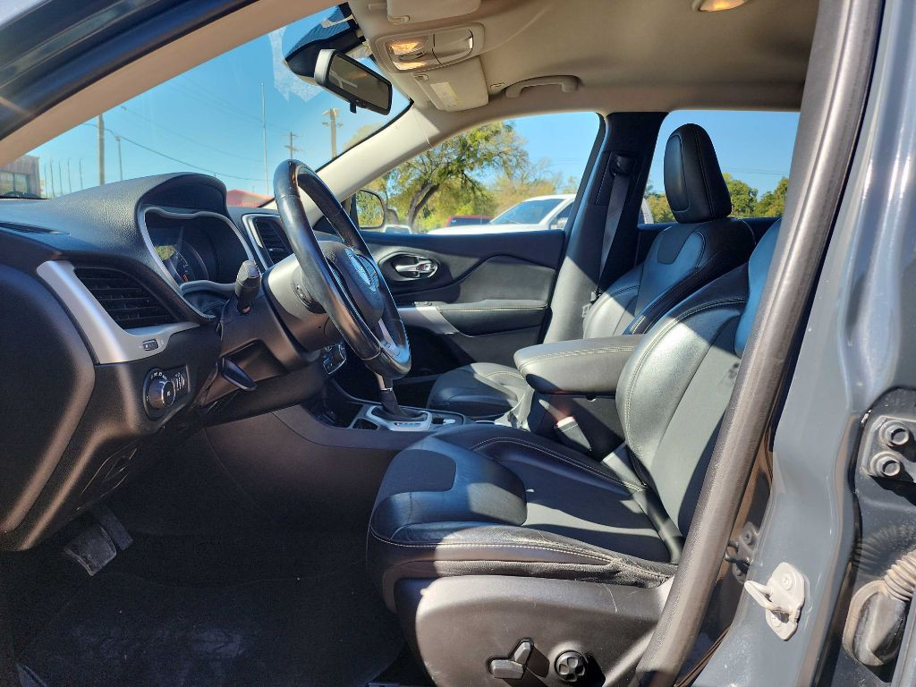 2018 Jeep Cherokee Image 14