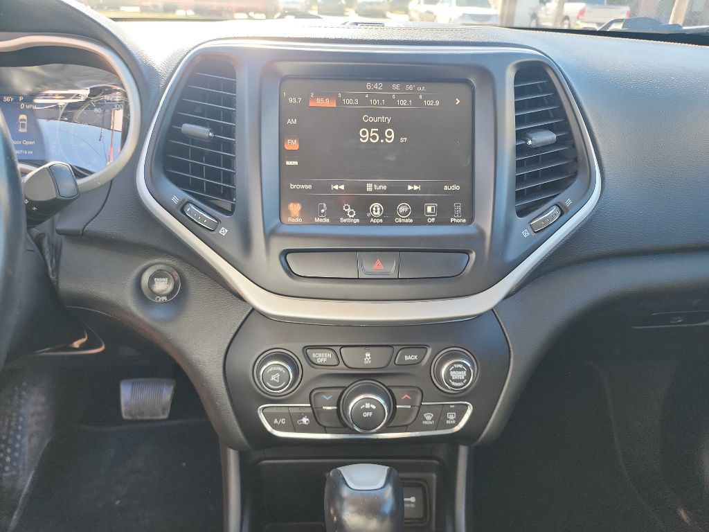 2018 Jeep Cherokee Image 19