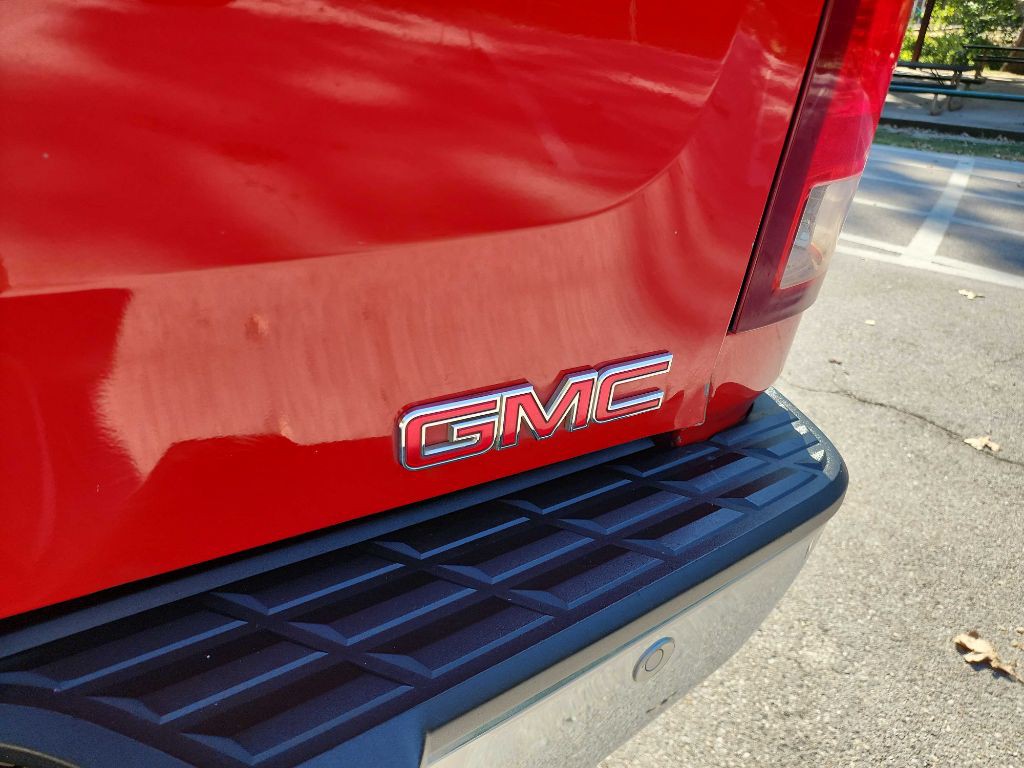 2012 GMC Sierra Image 8