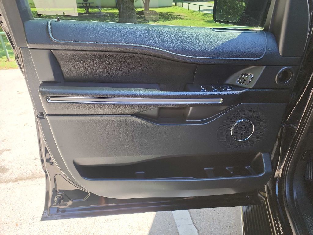 2018 Ford Expedition Image 16