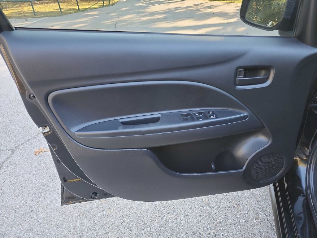 2019 Mitsubishi Mirage Image 12