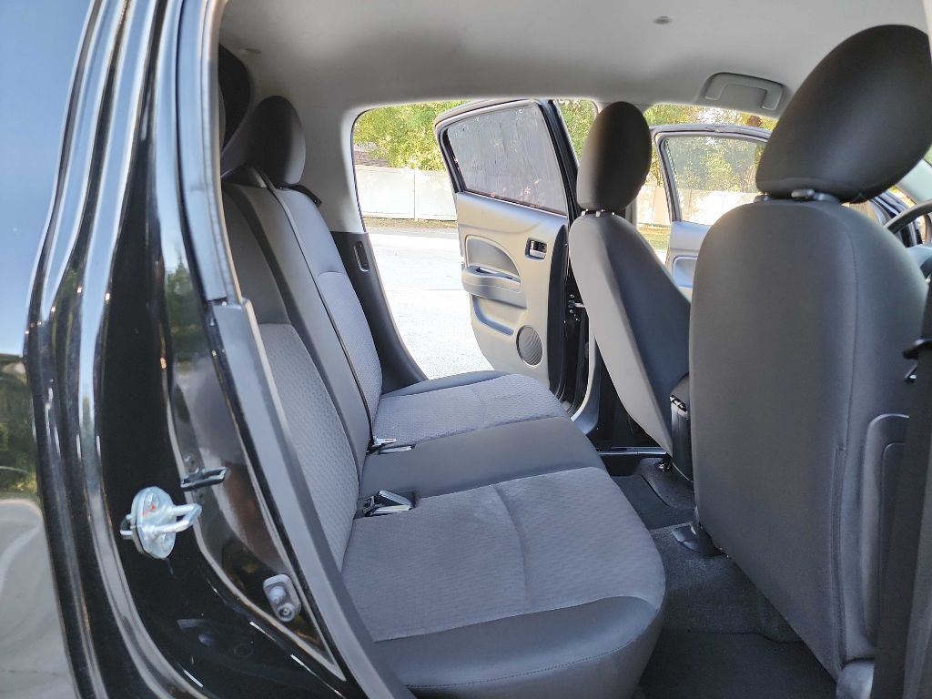 2019 Mitsubishi Mirage Image 30