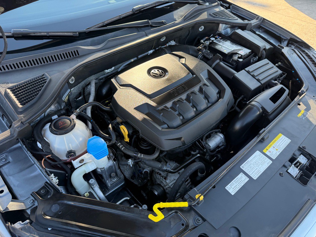 2021 Volkswagen Passat Image 33