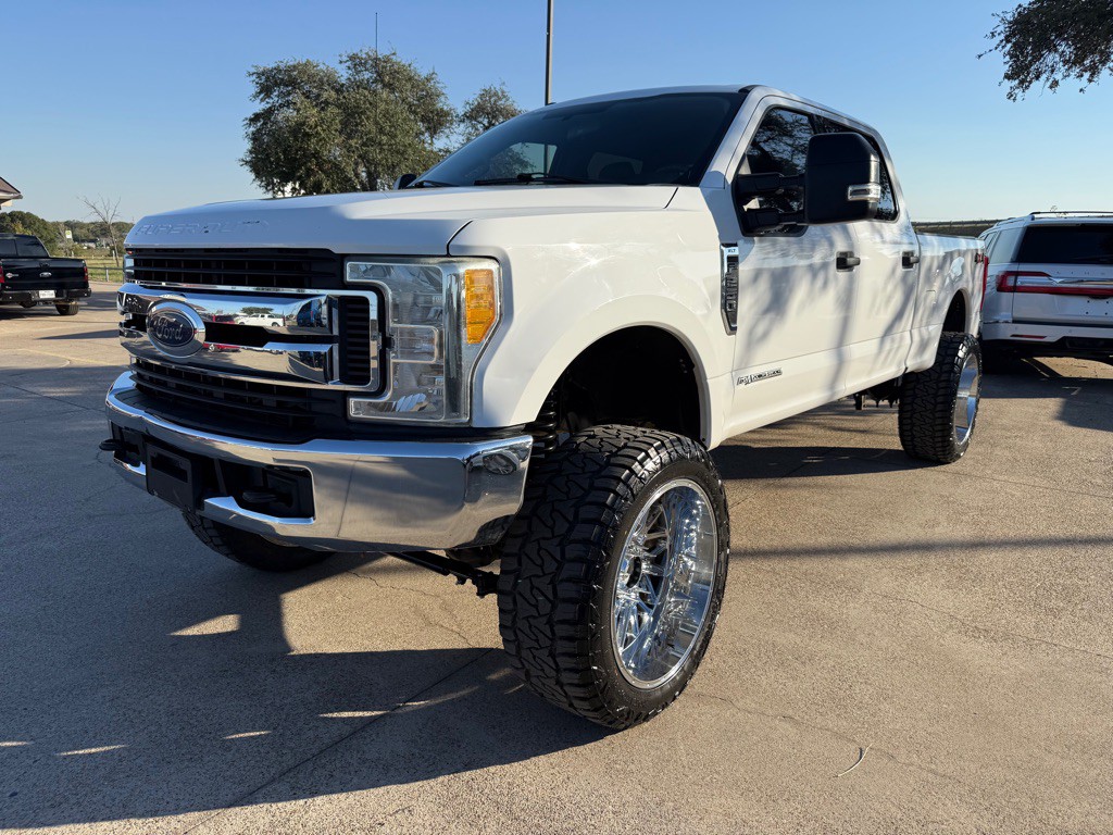 2017 Ford F-250 Image 3