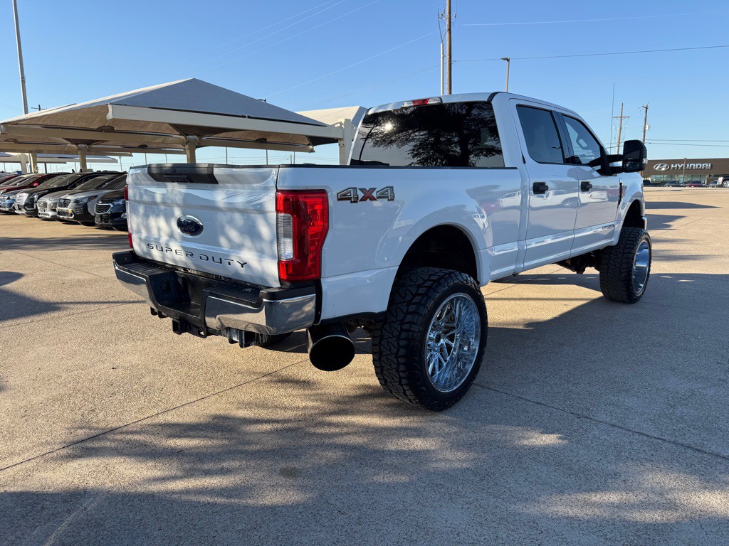 2017 Ford F-250 Image 7