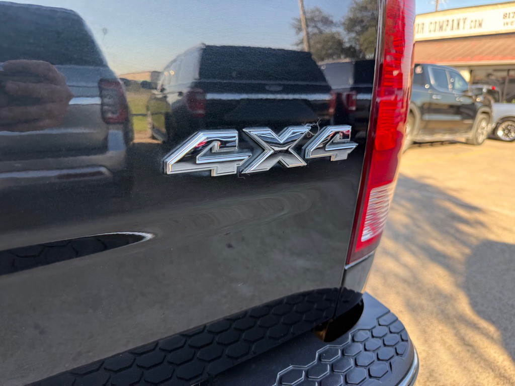 2017 RAM 1500 Image 10