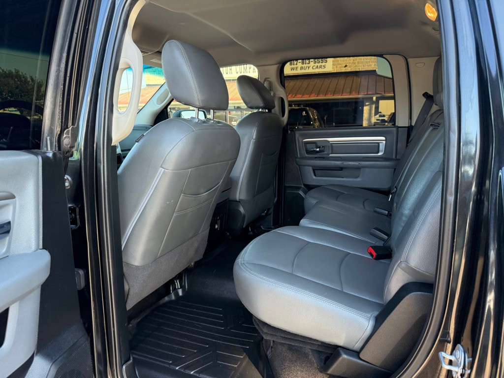 2017 RAM 1500 Image 18