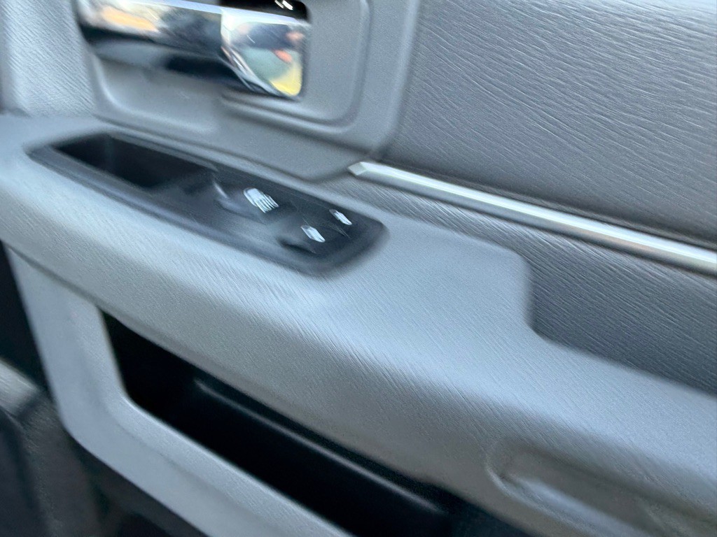 2017 RAM 1500 Image 28