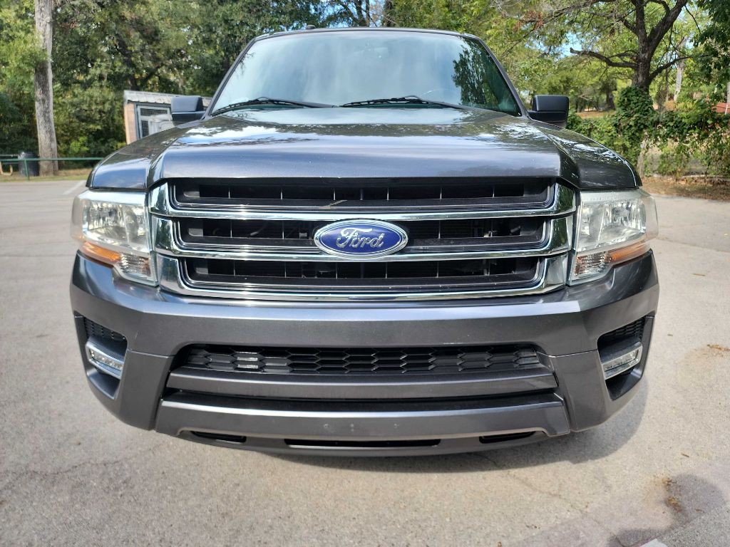 2017 Ford Expedition Image 2
