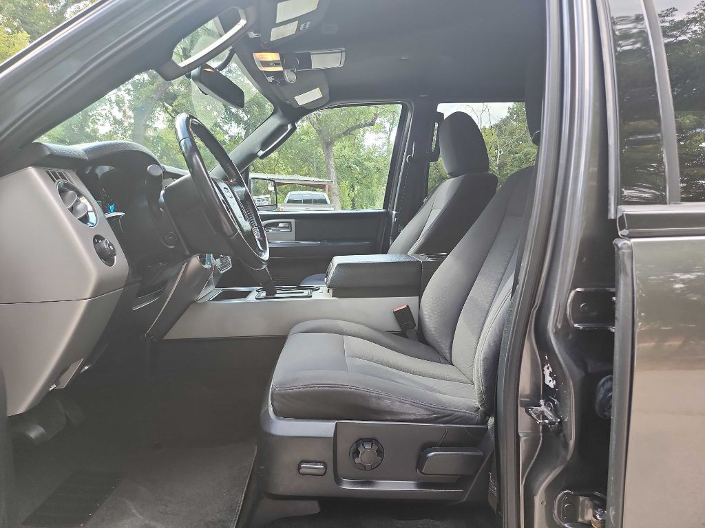 2017 Ford Expedition Image 16