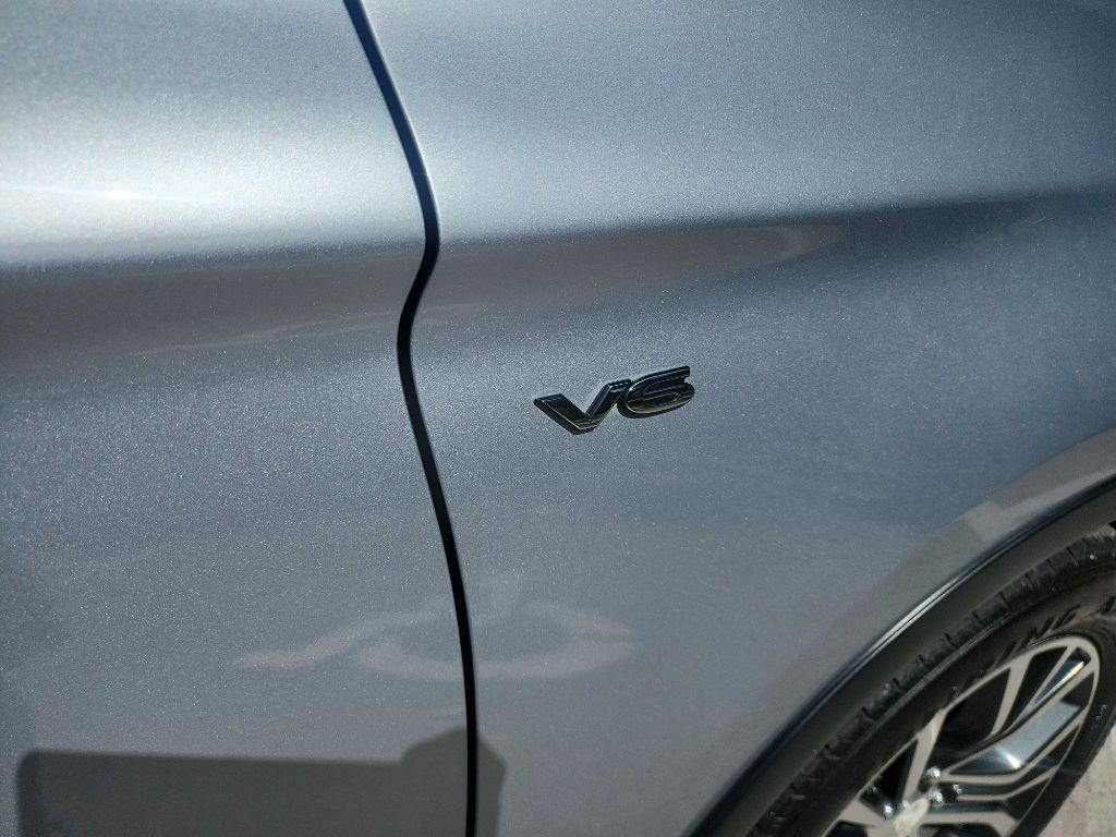 2017 Mitsubishi Outlander Image 13