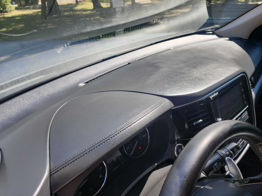 2017 Mitsubishi Outlander Image 14