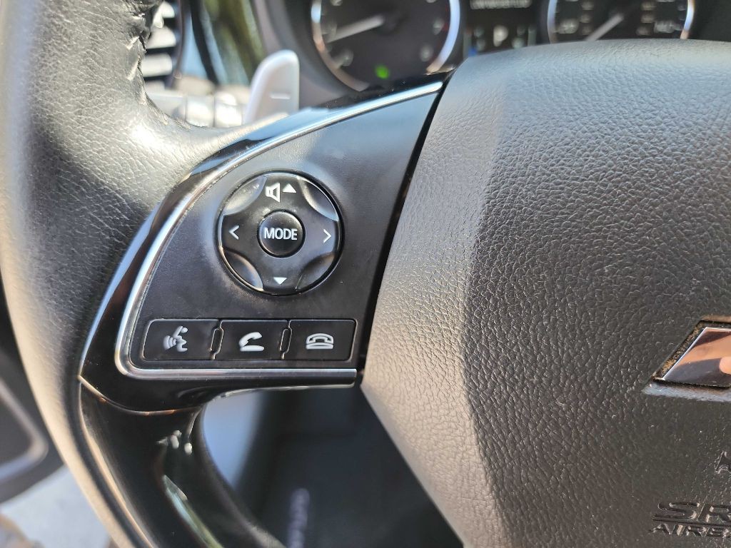 2017 Mitsubishi Outlander Image 20