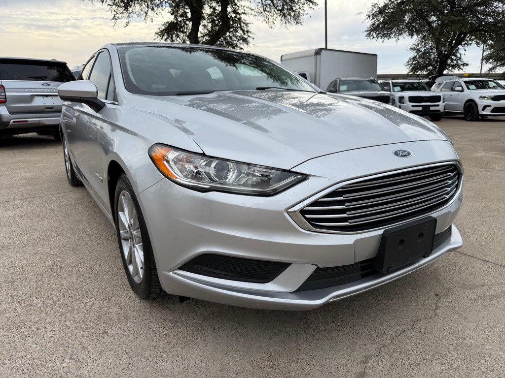 2017 Ford Fusion Image 1
