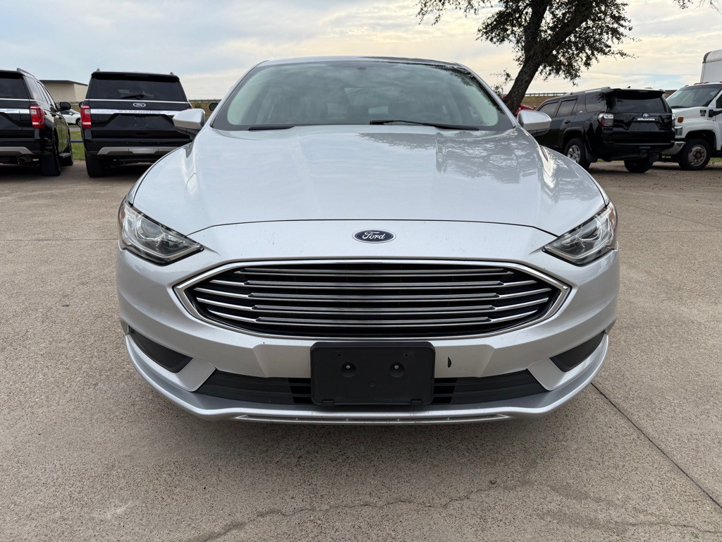 2017 Ford Fusion Image 2