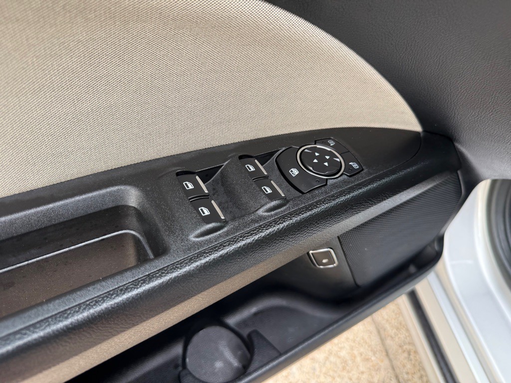 2017 Ford Fusion Image 25