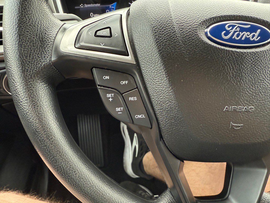 2017 Ford Fusion Image 28