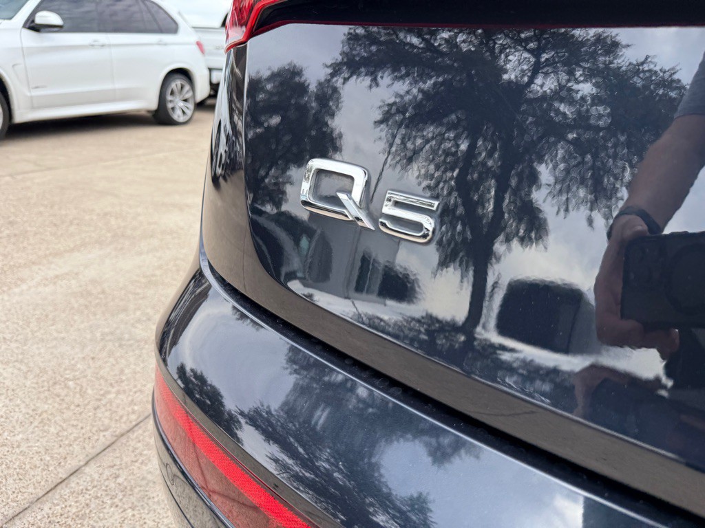 2020 Audi Q5 Image 9