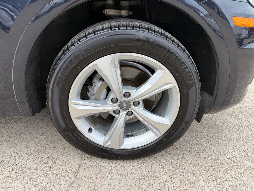 2020 Audi Q5 Image 13