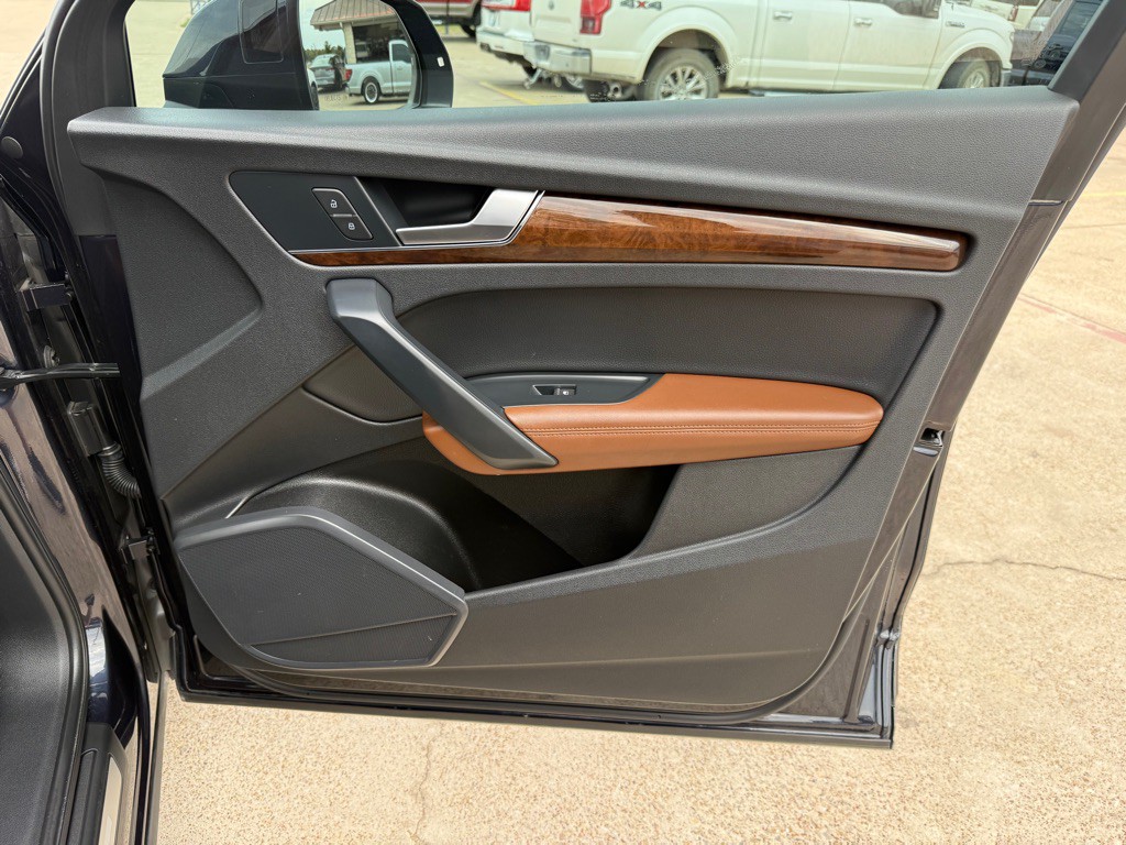 2020 Audi Q5 Image 30