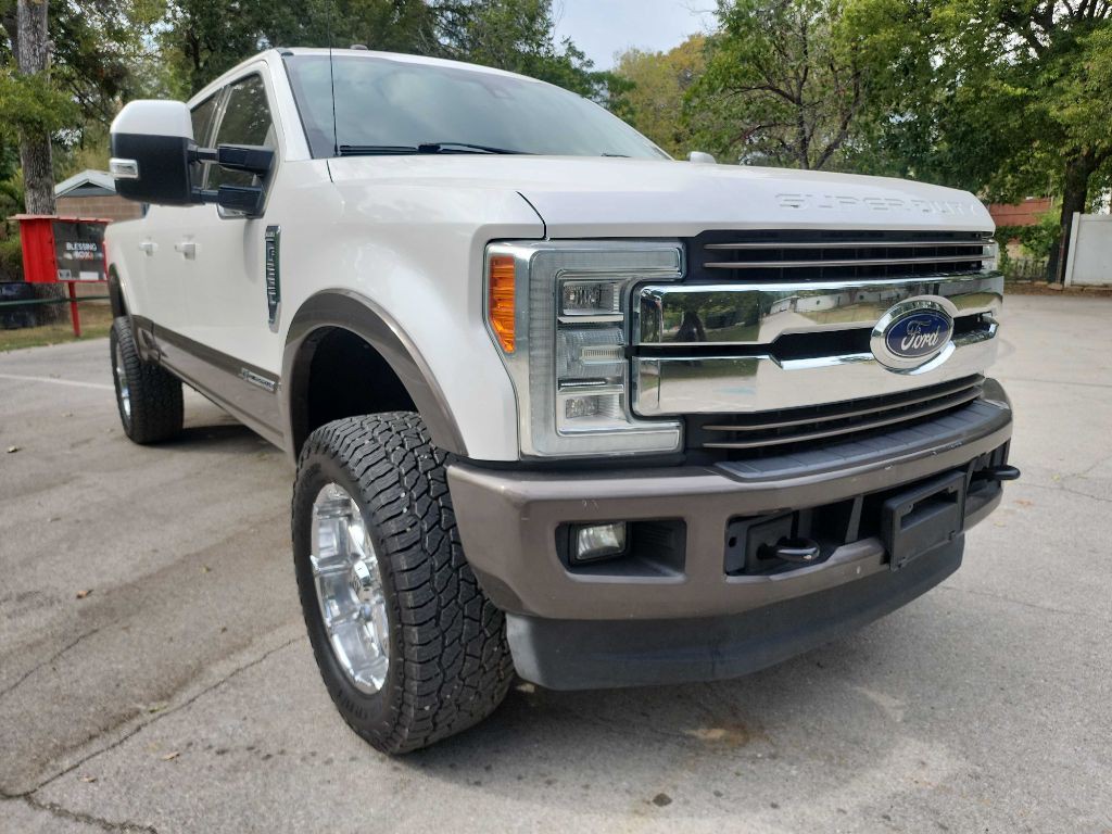 2017 Ford F-250 Image 1