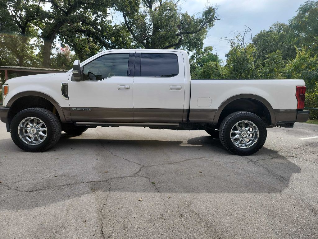 2017 Ford F-250 Image 4