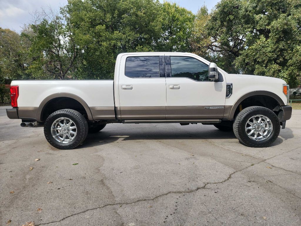 2017 Ford F-250 Image 12