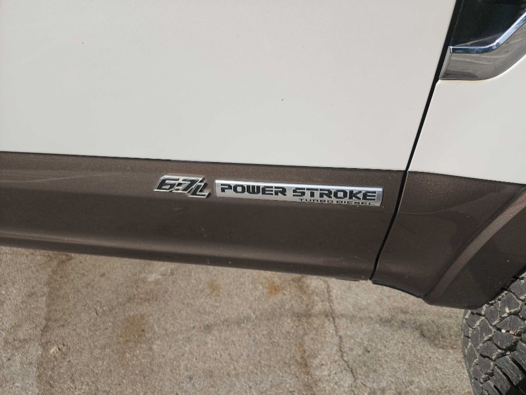 2017 Ford F-250 Image 16