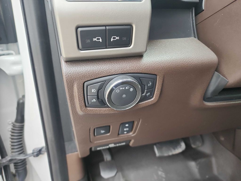2017 Ford F-250 Image 24