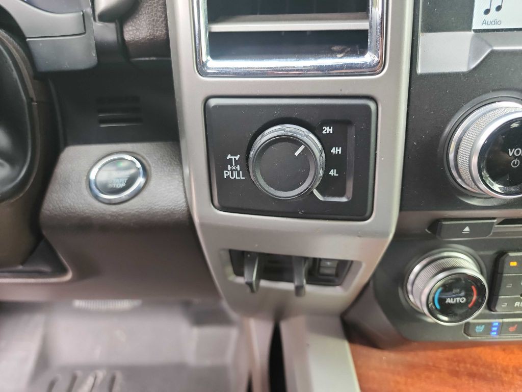 2017 Ford F-250 Image 32