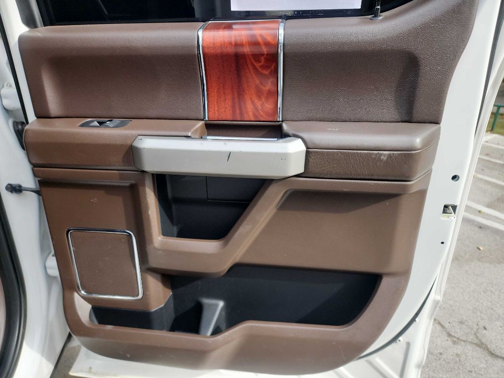 2017 Ford F-250 Image 40
