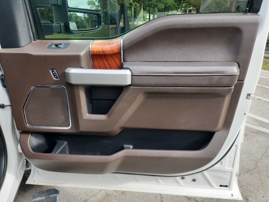 2017 Ford F-250 Image 44