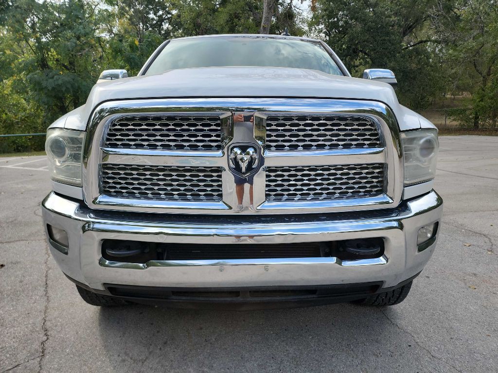 2014 RAM 2500 Image 2