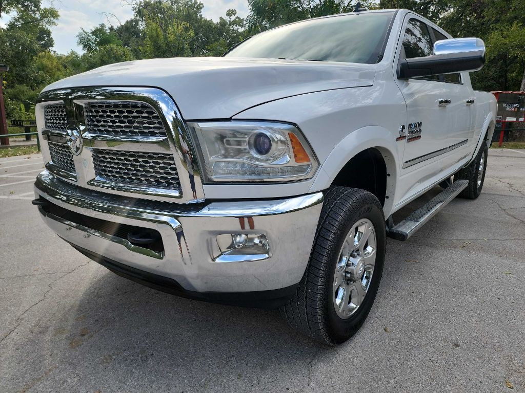 2014 RAM 2500 Image 3