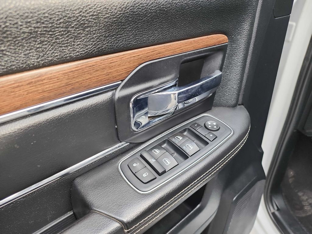 2014 RAM 2500 Image 18