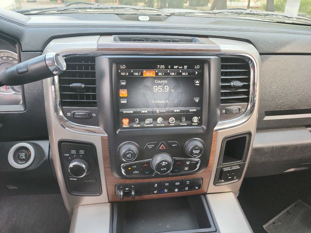 2014 RAM 2500 Image 28