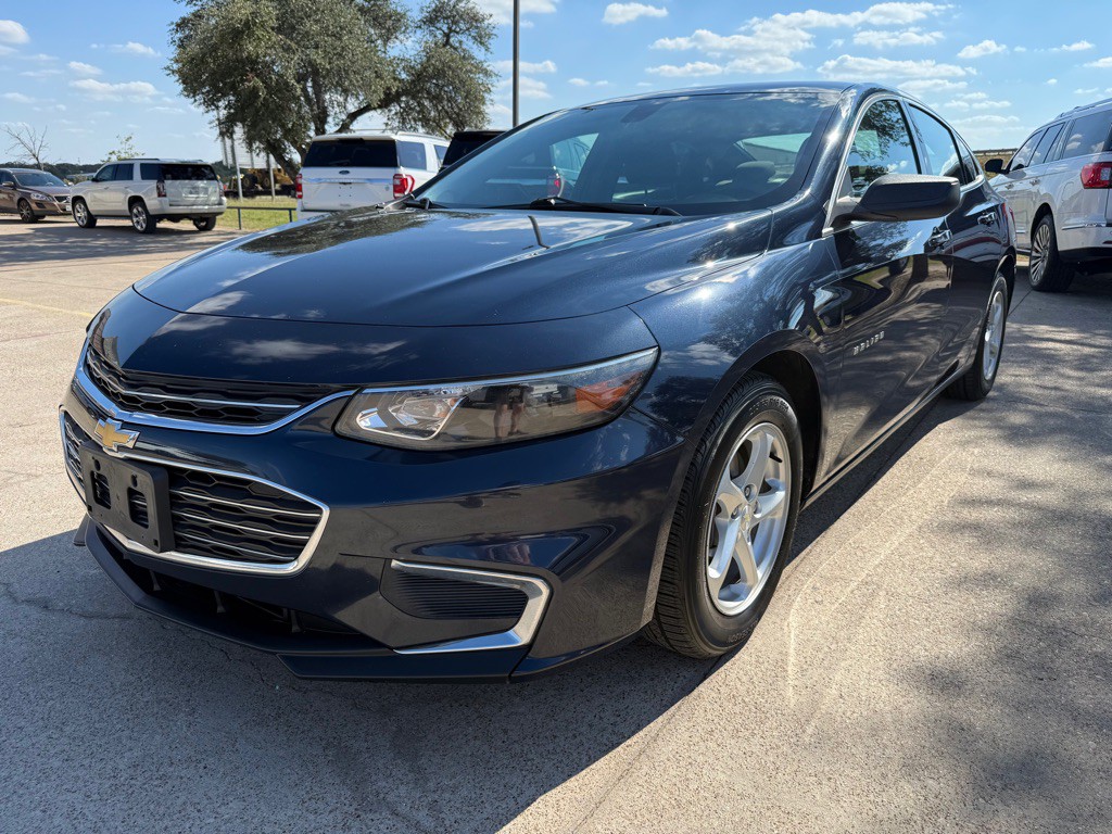 2018 Chevrolet Malibu Image 3