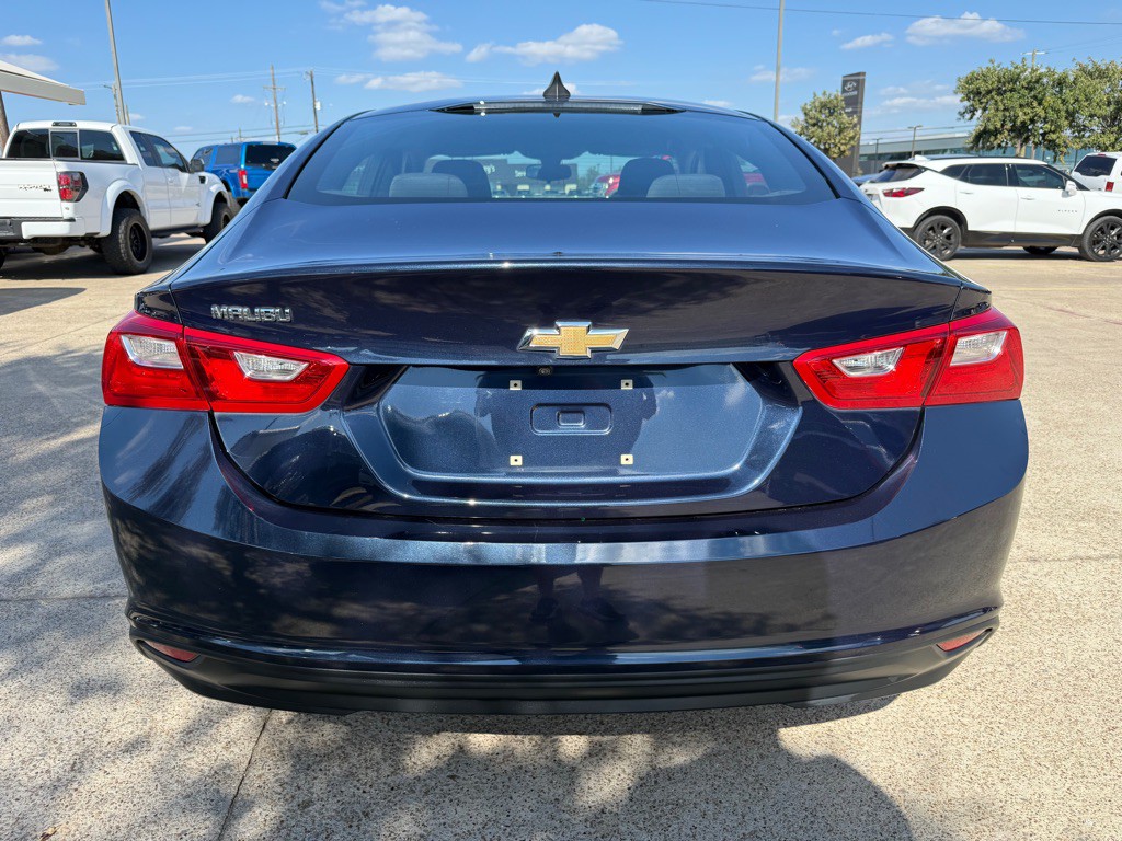 2018 Chevrolet Malibu Image 6