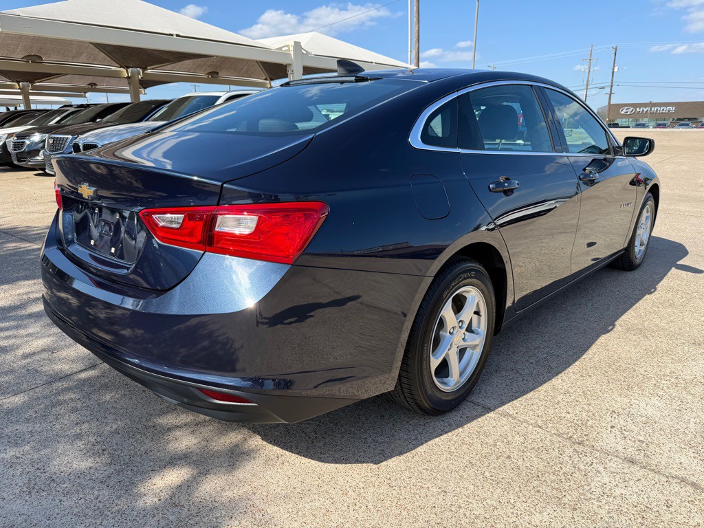 2018 Chevrolet Malibu Image 7