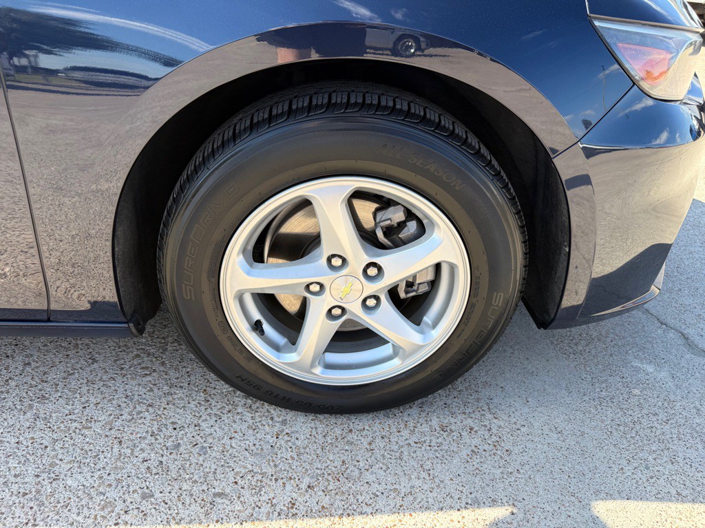 2018 Chevrolet Malibu Image 12