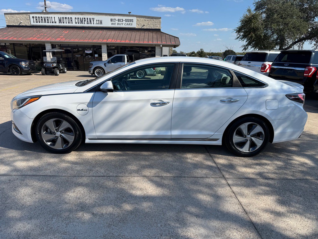 2017 Hyundai Sonata Image 4