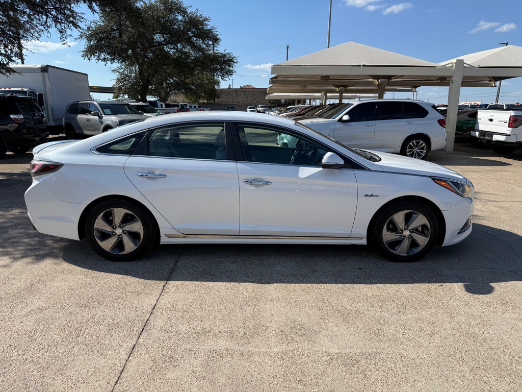 2017 Hyundai Sonata Image 8